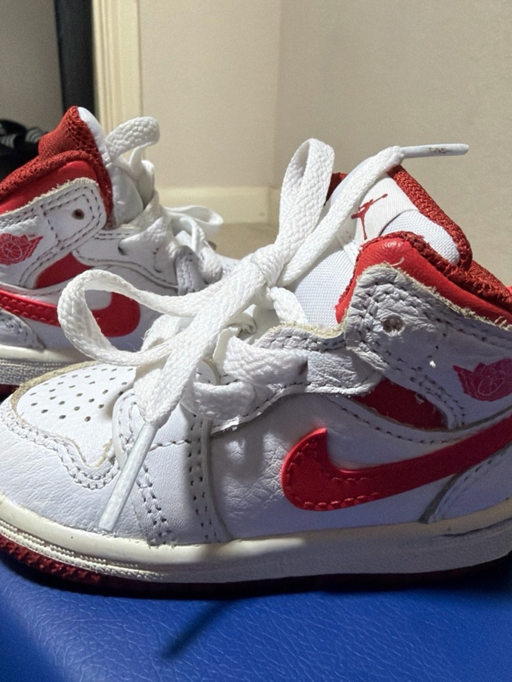 JORDAN 1 MID SE TD 'WHITE DUNE RED'
Favorite